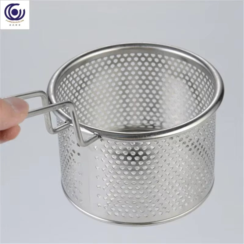Stainless Steel Noodle Scoop with Long Handle for Boiling & Frying