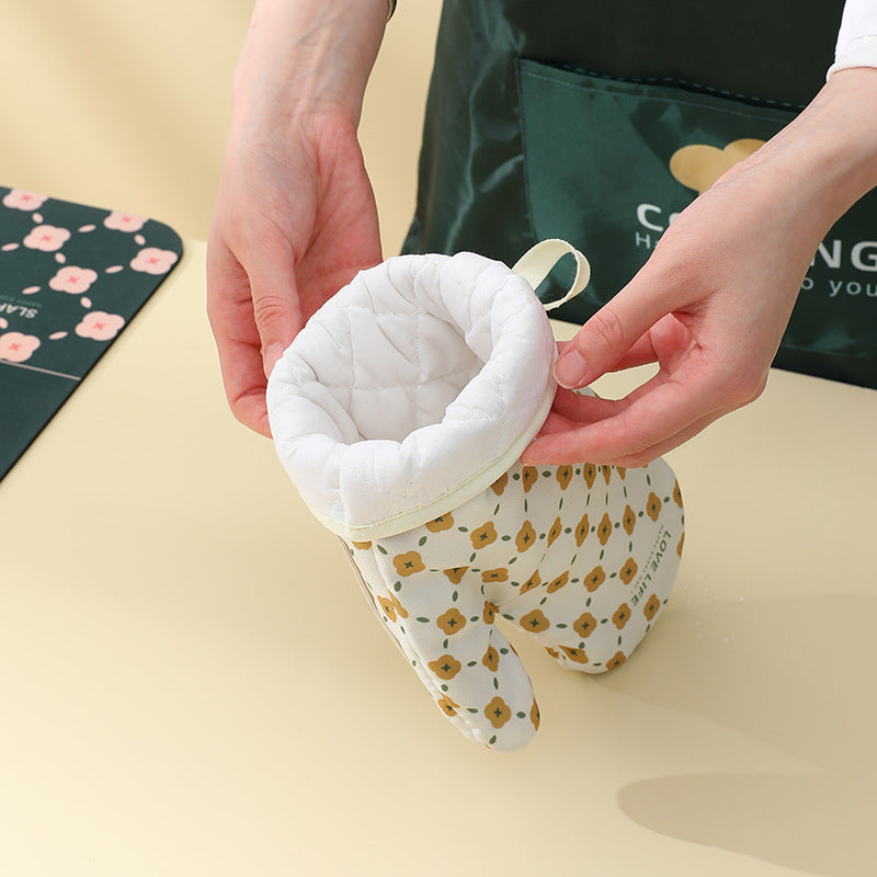 Kitchen Oven Gloves – Heat-Insulated Anti-Scalding Cotton Mitts for Microwave & Baking