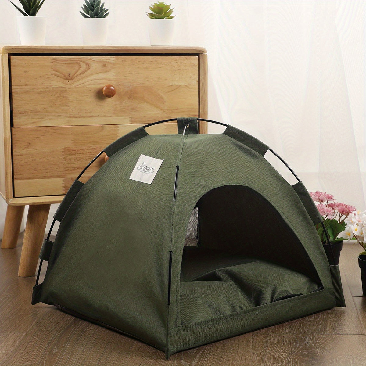 Pet Tent Bed for Cats & Small Dogs – Soft Non-Slip Cushion, Breathable Design