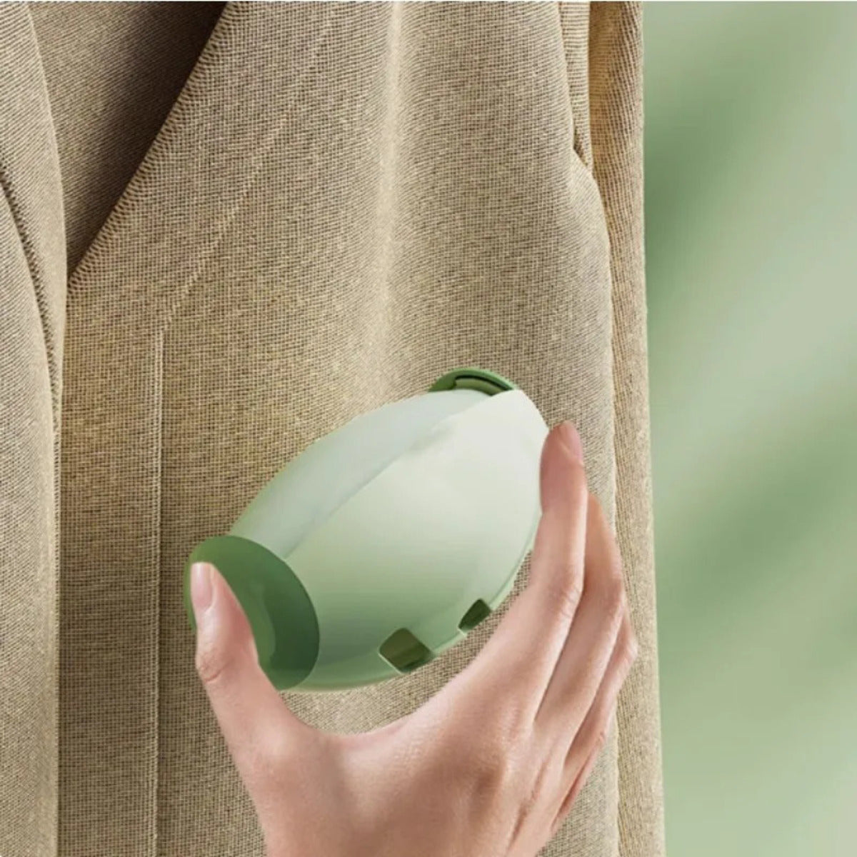 Washable Lint Roller Ball – Reusable Pet Hair & Dust Remover for Clothes and Upholstery