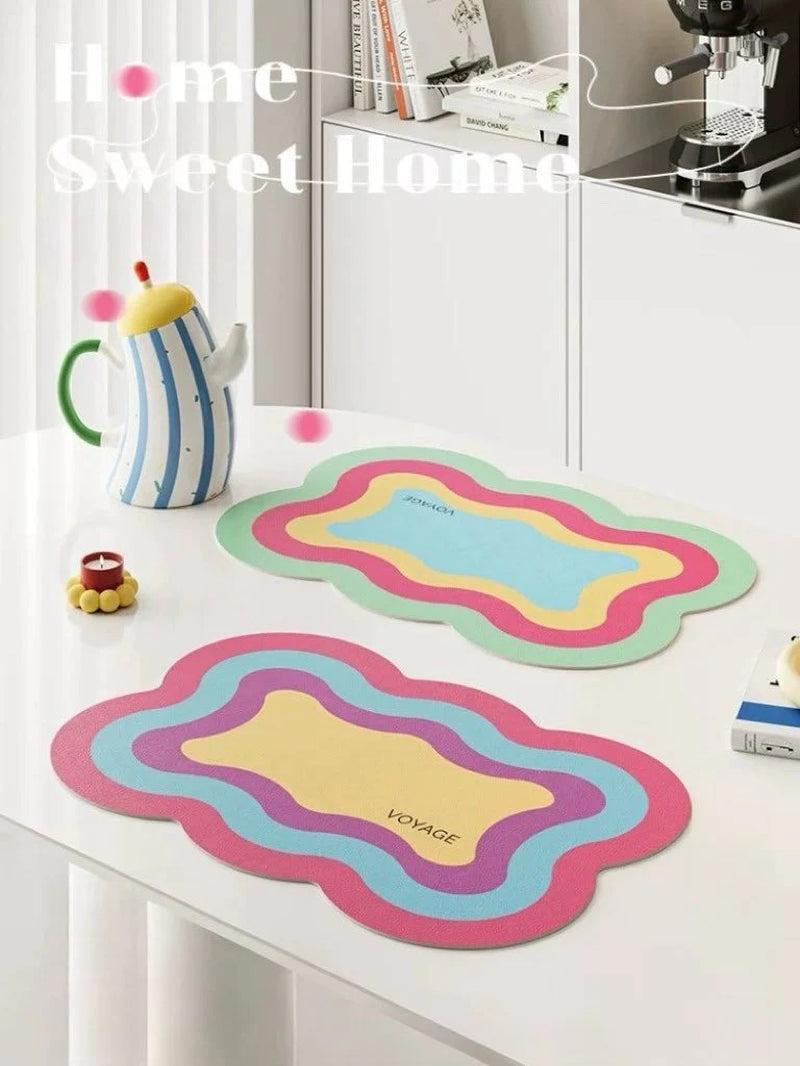Scalloped-Edge Dopamine Placemat Set – 4-Piece Whimsical Table Décor
